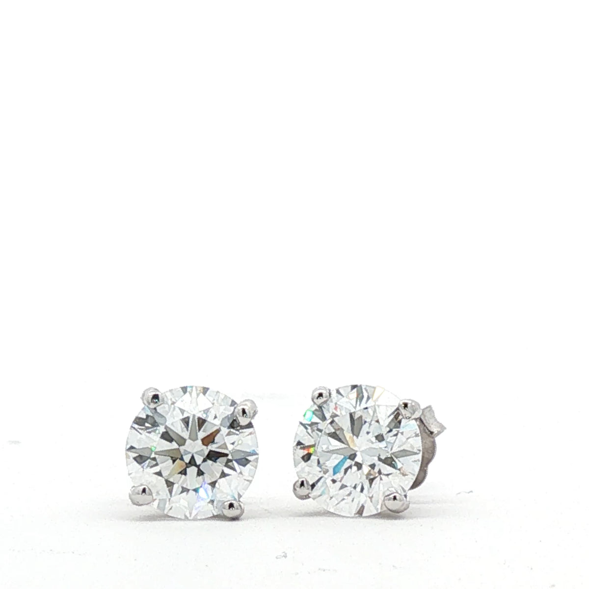 Round Diamond Earrings